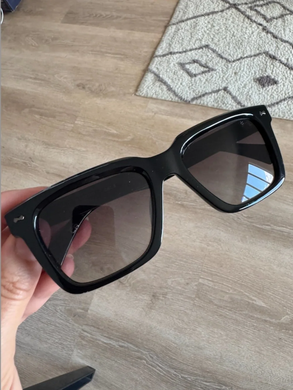 BRAND NEW John Varvatos SJV569 Black Sunglasses